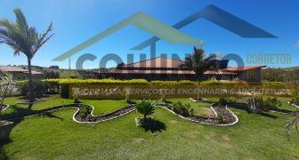 CI 275 - Vende encantador sítio com 2 ha bem planejados e várias atividades de lazer, com asfalto na porta, internet e posto médico a um km.